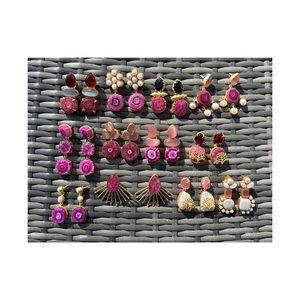 24k gold plating, semi-precious stones, baroque pearls, agates, quartz, etc.